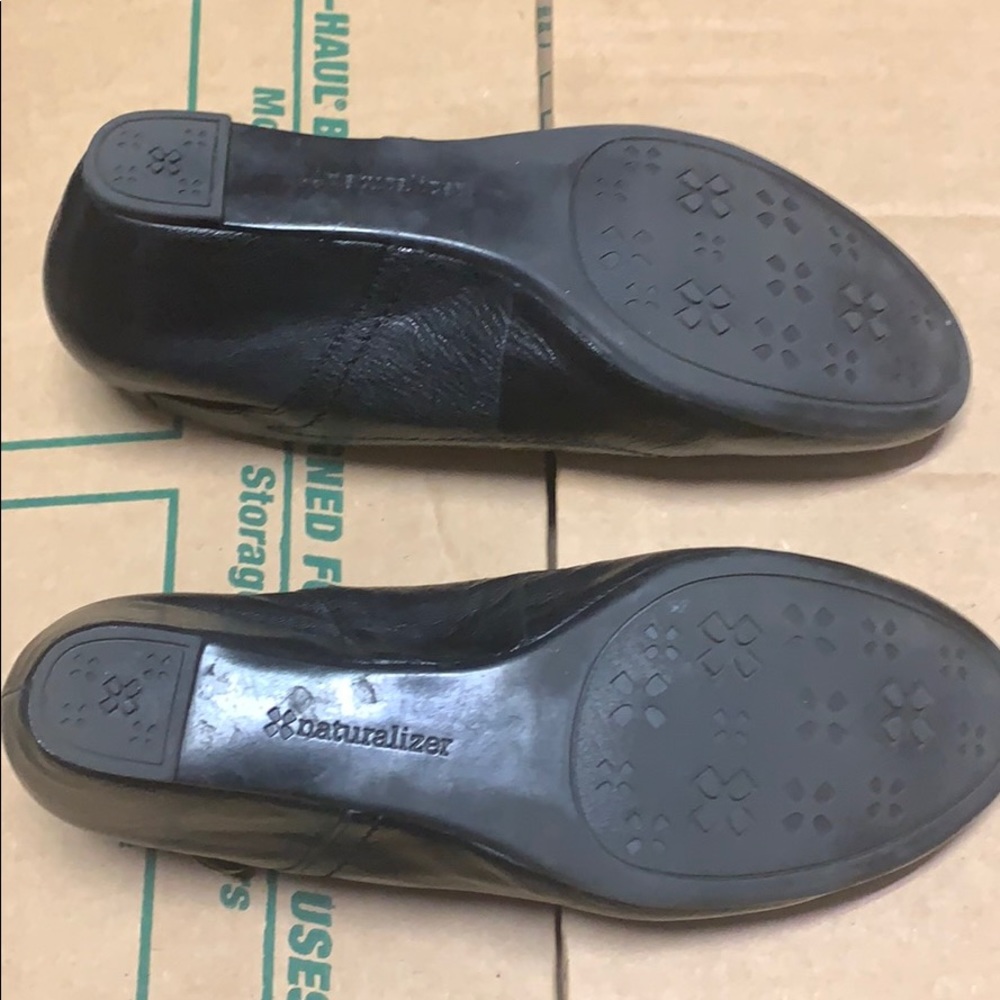 Shoes - Picture 4 of 6